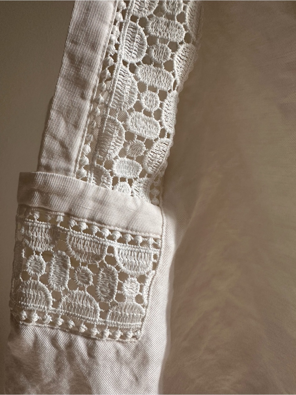Reiss Cream Lace-Trim Girls' Sleeveless Tunic - Picture 2 of 8